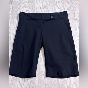 The Limited Exact Stretch Bermuda Shorts In Black Size 2